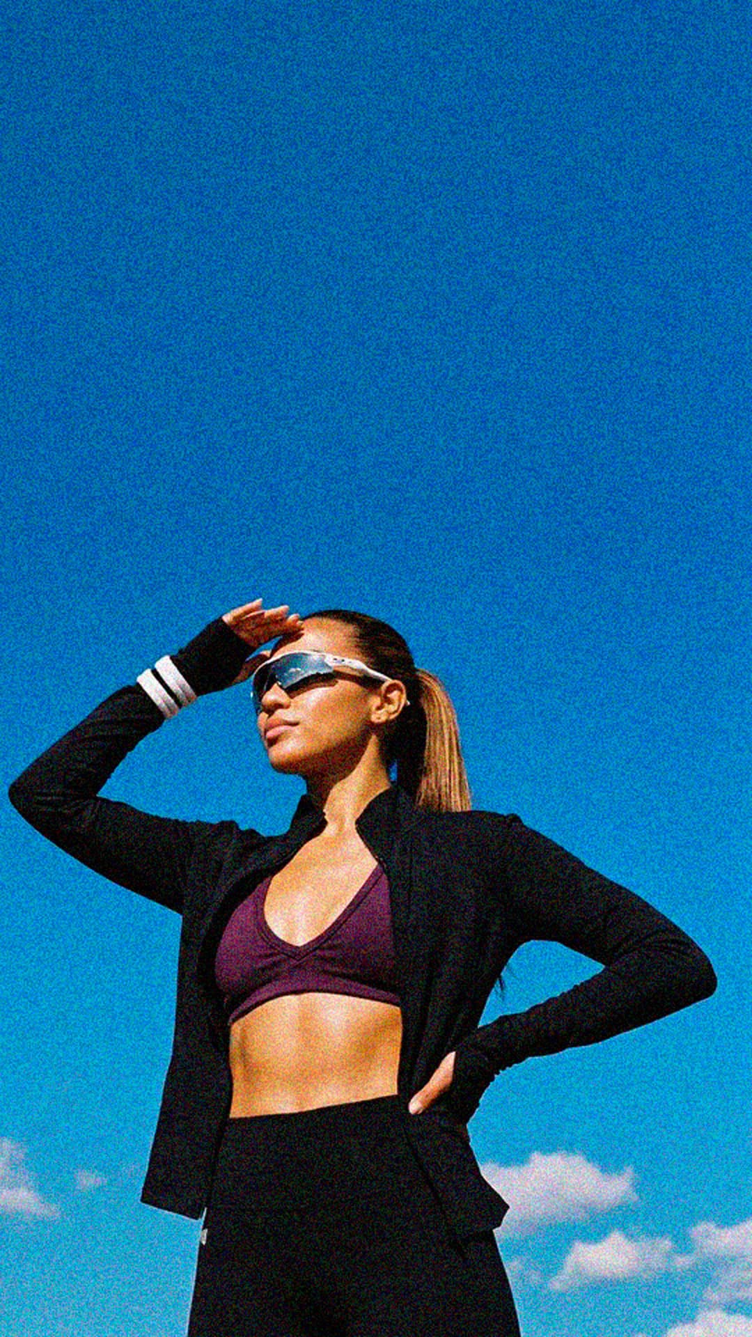 Danna uva y jacket negra